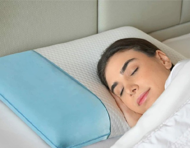 SoftTouch Memory Foam Pillow